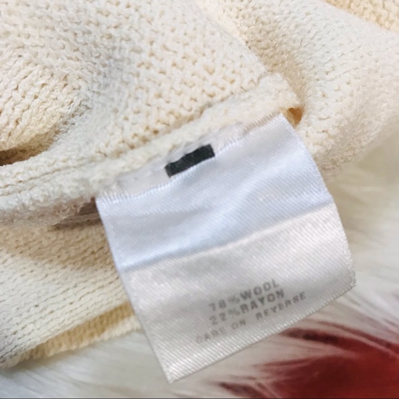 St. John Sleevless Knit Pearl Sweater Dress Sz P - Picture 4 of 12